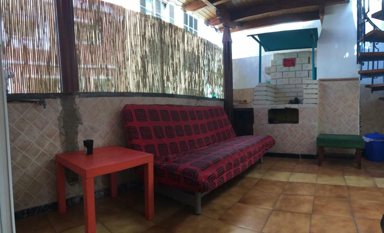 Hostal Elmundostel