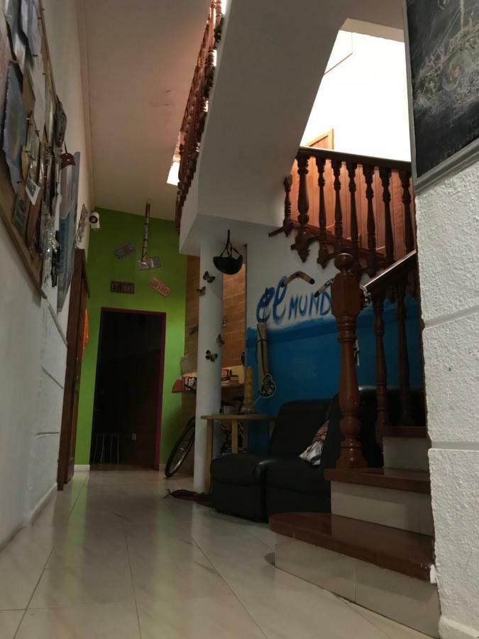 Elmundostel Hostal *